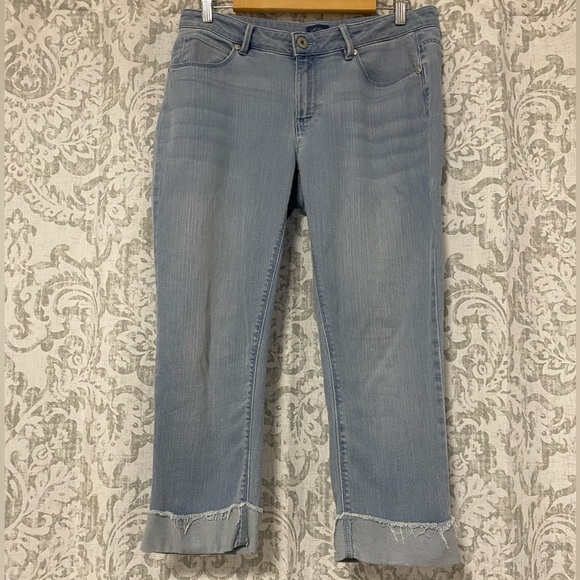 J. Jill Denim - J Jill Denim Authentic Fit Cropped Raw Hem Jeans Light Blue 8P 8 Petite